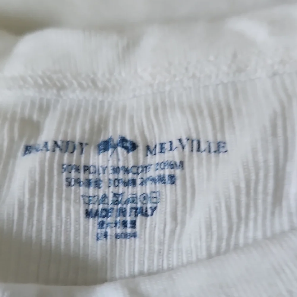 Brandy Melville White Fitted Crop Camisole - One Size - Picture 3 of 7